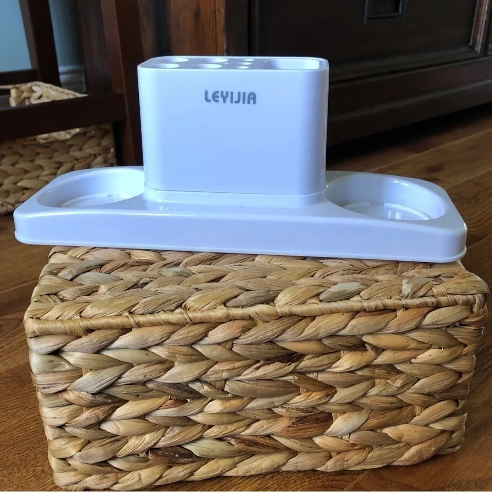 Levijia white bathroom organizer